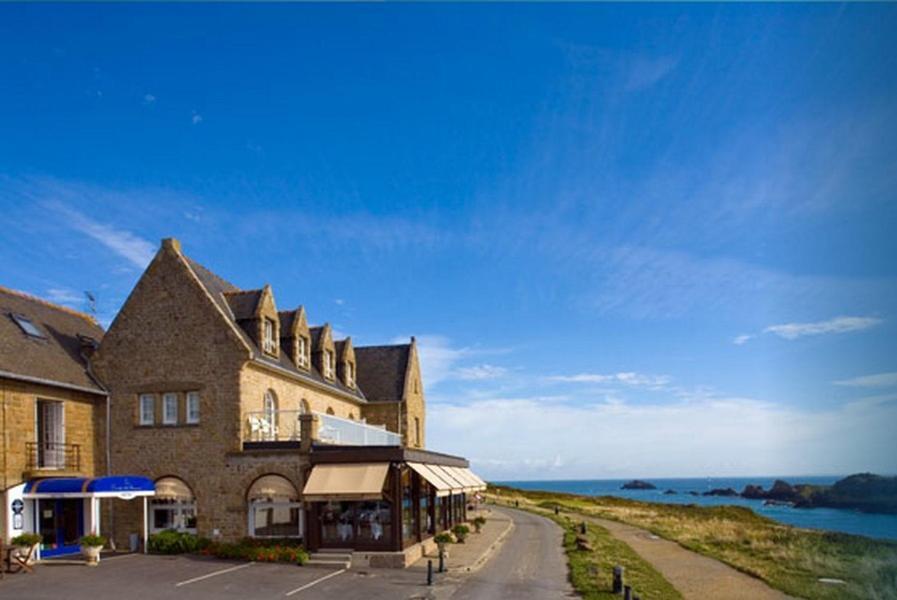 Hotel De La Pointe Du Grouin Cancale Exterior foto